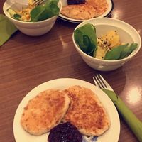 Cashewbär with potato salad at Das Kombinat in Augsburg