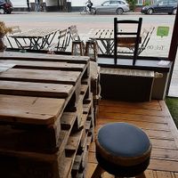 interior, with stools at Bancale 61 in Maastricht