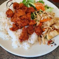 Vegan lemongrass chicken rice platter at Tina Vietnamese Cuisine (V-Cafe) in New Westminster