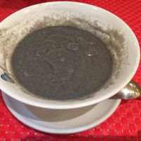 postre de sésamo at Healthy Lovers in Madrid