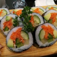 Futo maki aux légumes at Sakura in Paris