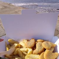 Delicious nuggets and chips by the seaside at Robertson's Chips Away in Whitby