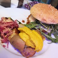 Burger at Jonny Aldana in Barcelona