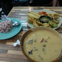 Curry, brown rice and fried veggies at Bee Vegan in Chiang Mai