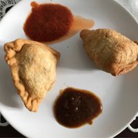 Savoury samosas at Hariprasad Samosa & Curry in Krakow