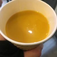 Mango lassi at Hariprasad Samosa & Curry in Krakow