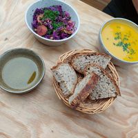 Soep met slaatje at Knol & Kool Bistro & Superet in Ghent