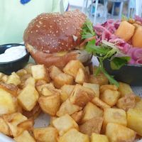 Burger at Knol & Kool Bistro & Superet in Ghent