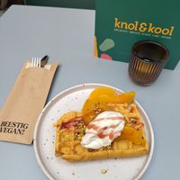 Corn wafel with peach at Knol & Kool Bistro & Superet in Ghent