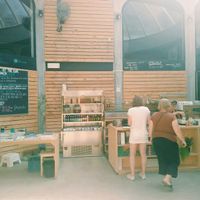 Beo versbar menu and counter at Knol & Kool Bistro & Superet in Ghent