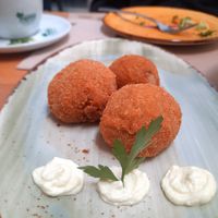 Boletas with crema at Taberna La Buganvilla in Algeciras