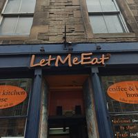 Lots and lots, the portions are great, proper size sandwich, really well priced for what you get. Tasty and filling. I had the Vegan haggis panini, I'd definitely go back. at Let Me Eat Too in Edinburgh