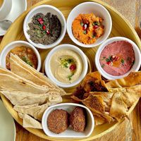 De mezze  at Yalla Yalla Foodbar in Den Bosch