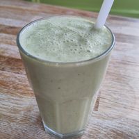 Spin me green smoothie at Iydea in Brighton