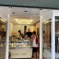 Storefront   at VanillaBio in Como