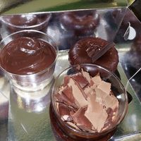 Profiterol, Bueno and chocolate pie at Pasalidis in Thessaloniki