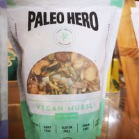 Grab a bag of vegan muesli 💚 at Ellie's Cafe in Port Kennedy