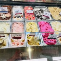 Multiple vegan flavors  at Il Gelato Café - Kahala in Honolulu