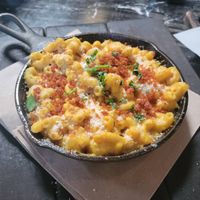 mac and cheese at Virtuous Pie in Portland