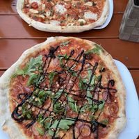 Pizza V4 & vegan pizza of the week  at Organic Pizza in Salzburg