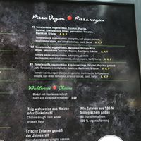 Vegan pizza options at Organic Pizza in Salzburg