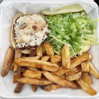 the vegan beyond burger plate 🍔   at Via Roma in North Conway