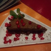 vegan cake at Little World in Palolem