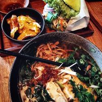 dragon bowl & burger at Ryong in Berlin