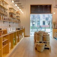 bulk bins at Grans de la Terra in Barcelona