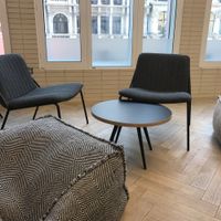 inside - nice to chill out at Neat Nutrition in London