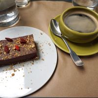 Chocolate tart + Café allongé at apeti in Paris