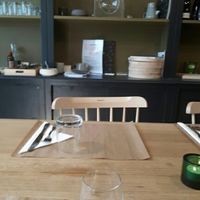 Minimalist set at apeti in Paris