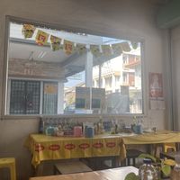 Very obviously that it’s Jay and therefore easy to spot  at Jwawa ร้านอาหารเจวาวา in Surat Thani