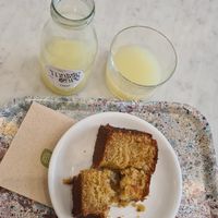 Gâteau au citron at Maisie Cafe in Paris