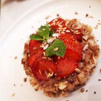 GF strawberry tart at Maisie Cafe in Paris