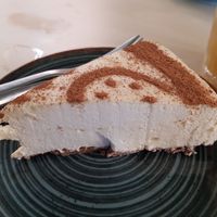 Vegan custard cake at Mimimi in Granada