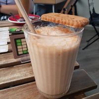 Pear and biscoff cake at Mimimi in Granada