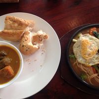 Curry to the left with very tasty mok meat (maybe jack fruit) right is mixedveg at Yuan Sheng Vegetable Restaurant in Siem Reap