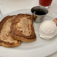 Gluten-free French Toast at Vegan Hills in Honolulu