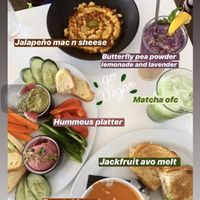 10/10 food at Vegan Hills in Honolulu