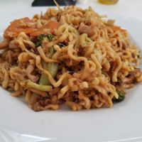 Yakissoba com tofu, cogumelos e vegetais  at Vegecetera in Blumenau