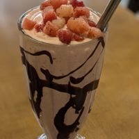 Veg Shake Morango (just awesome) at Vegecetera in Blumenau