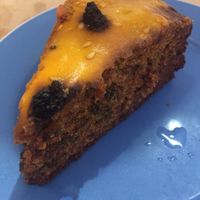 vegan carrot cake at Green Zone in Gijon