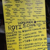 Crepe & smoothie options at Nong Cafe in Koh Chang