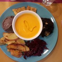 Lunch plate with soup at Cardamomo Cucina Vegana in Arona