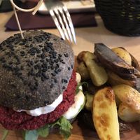 Burger at Cardamomo Cucina Vegana in Arona