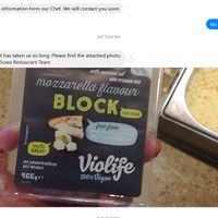 Chat log with Sowa on facebook, confirming what kind of cheese they use for their vegan pizzas at Sowa in Bydgoszcz