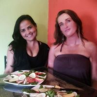 5 guests at Cafe Tango in Samaipata