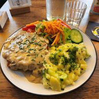  at SIGGIS v/gan dine & co. in Munich