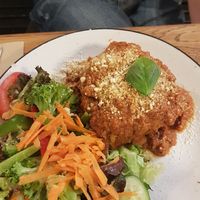 Lasagna con contorno di insalata at SIGGIS v/gan dine & co. in Munich